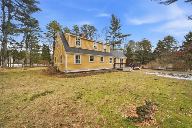 34 Winter St, Duxbury, MA 02332