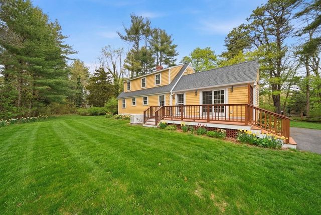 34 Winter St, Duxbury, MA 02332