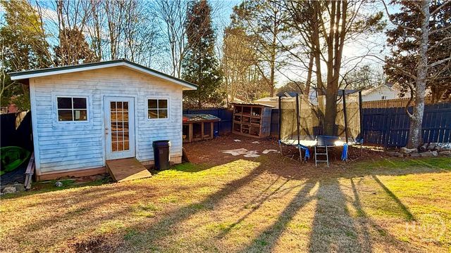 260 Buckingham Court, Athens, GA 30607