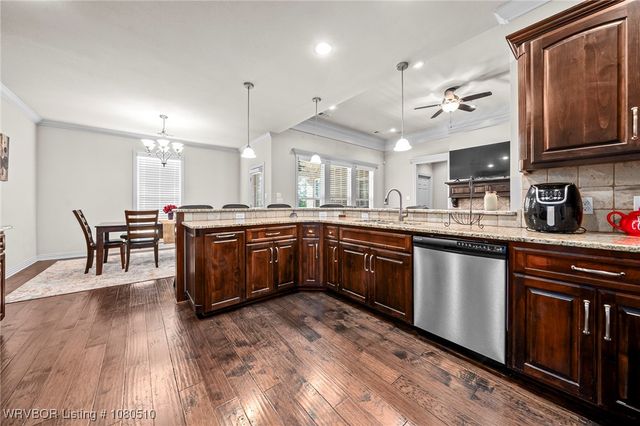 6914 Woodhaven Circle, Fort Smith, AR 72916