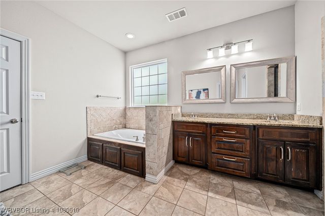 6914 Woodhaven Circle, Fort Smith, AR 72916