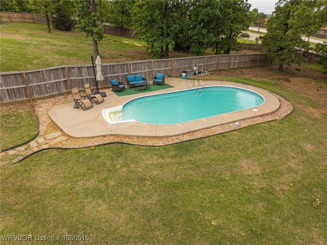 6914 Woodhaven Circle, Fort Smith, AR 72916