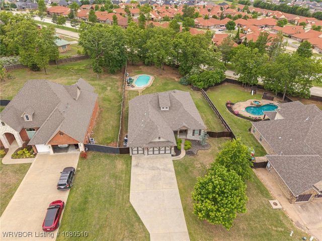 6914 Woodhaven Circle, Fort Smith, AR 72916