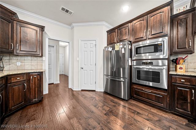 6914 Woodhaven Circle, Fort Smith, AR 72916
