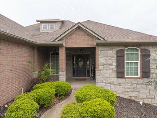 6914 Woodhaven Circle, Fort Smith, AR 72916