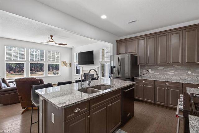 134 Brookside LN, Suffolk, VA 23434