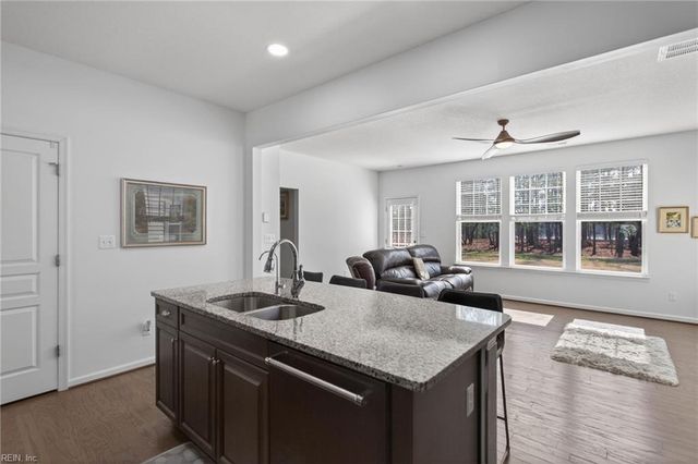 134 Brookside LN, Suffolk, VA 23434