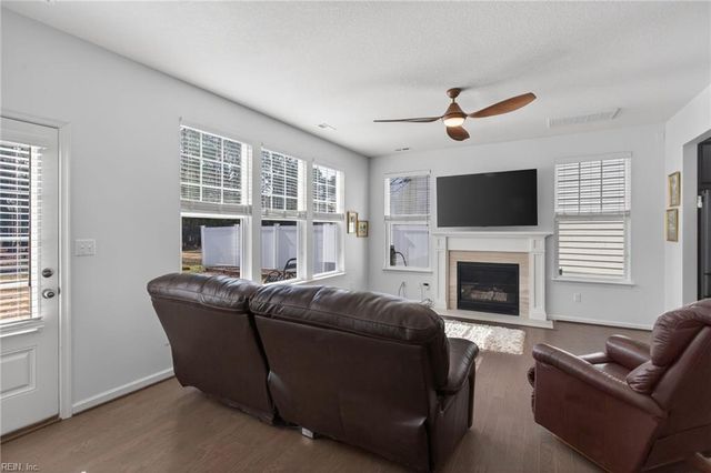 134 Brookside LN, Suffolk, VA 23434