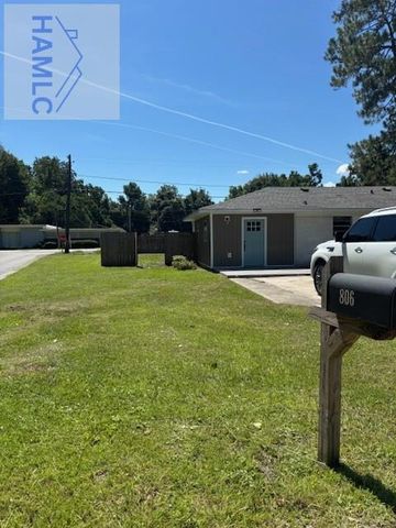 806 S Macon Street, Jesup, GA 31545