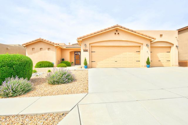 5016 San Adan Avenue NW, Albuquerque, NM 87120
