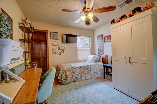 5016 San Adan Avenue NW, Albuquerque, NM 87120