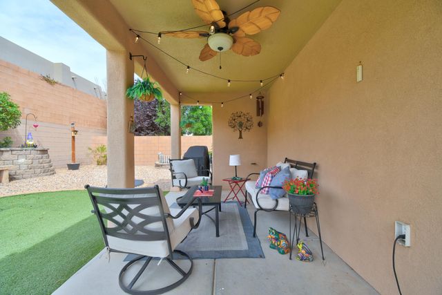 5016 San Adan Avenue NW, Albuquerque, NM 87120