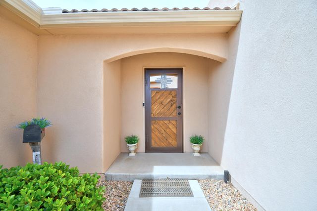 5016 San Adan Avenue NW, Albuquerque, NM 87120