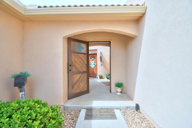 5016 San Adan Avenue NW, Albuquerque, NM 87120