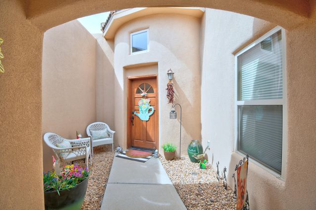 5016 San Adan Avenue NW, Albuquerque, NM 87120