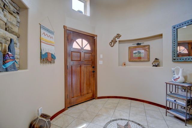 5016 San Adan Avenue NW, Albuquerque, NM 87120