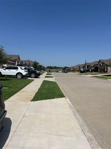 3736 Maroon Creek Road, Aubrey, TX 76227