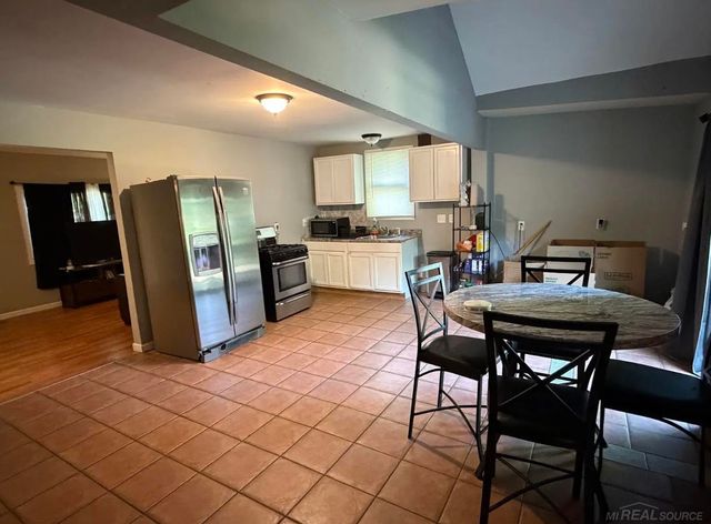 3348 Wasmund Avenue, Warren, MI 48091