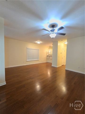 503 E 32nd Street E, Savannah, GA 31401