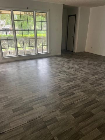 13306 Sunrose Lane, Houston, TX 77045