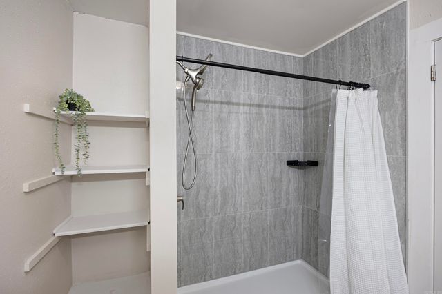 610 NE 2nd, Atkins, AR 72823