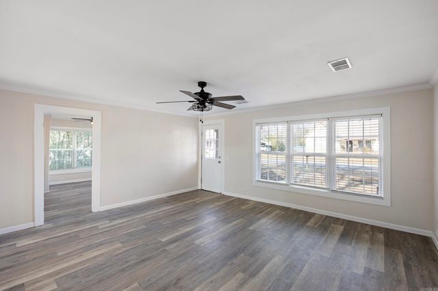 610 NE 2nd, Atkins, AR 72823