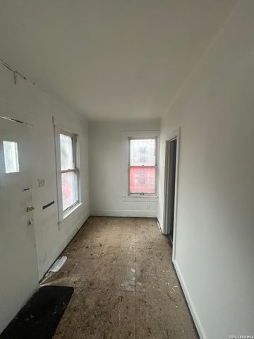 1015 rogers, San Antonio, TX 78202