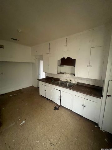 1015 rogers, San Antonio, TX 78202