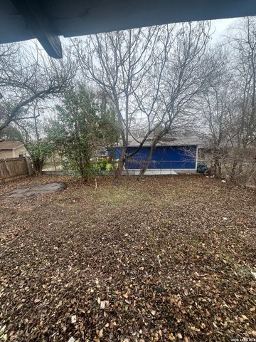 1015 rogers, San Antonio, TX 78202