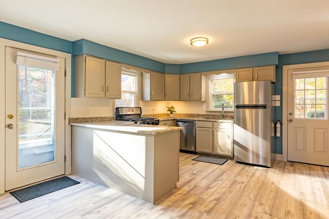 33 Chandler Brook Road, Newbury, NH 03255