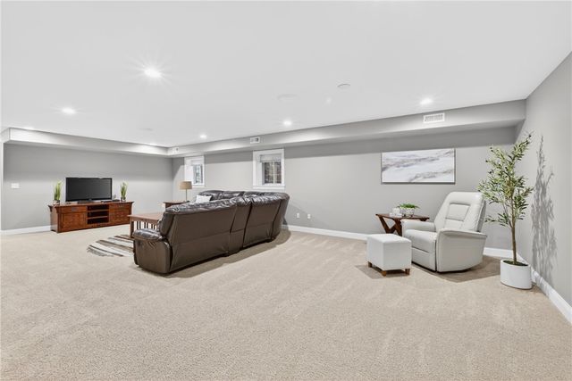 2071 Greenbriar Road, Billings, MT 59105