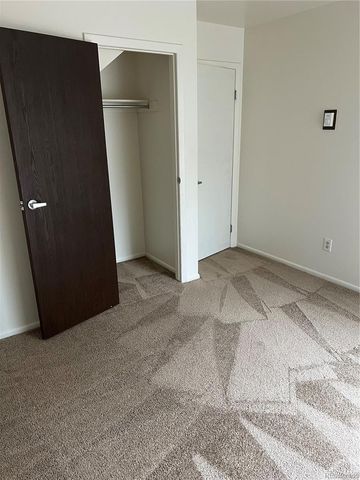 2458 S Victor Street E, Aurora, CO 80014