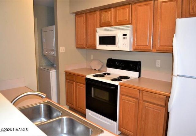 319 Artisan Road A, Lafayette, LA 70508