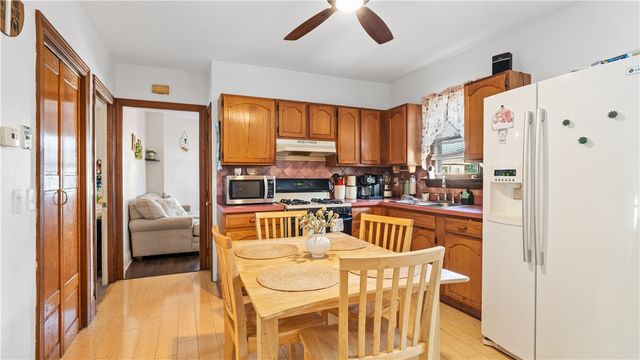 18 Amory Street, Providence, RI 02904