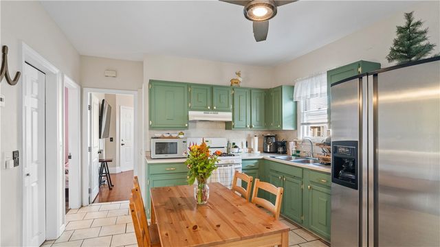 18 Amory Street, Providence, RI 02904