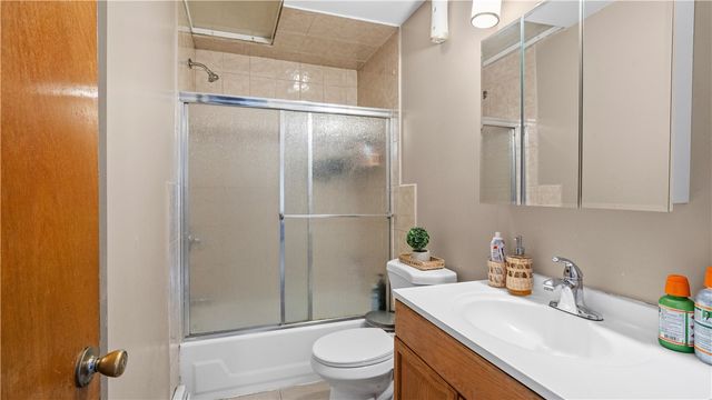 18 Amory Street, Providence, RI 02904
