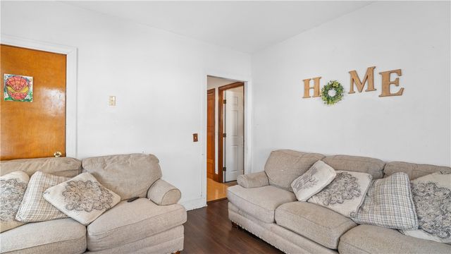 18 Amory Street, Providence, RI 02904