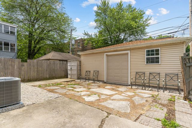 236 Callan Avenue 2, Evanston, IL 60202
