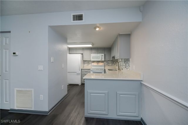 1051 Forrest Nelson BLVD D-104, Port Charlotte, FL 33952