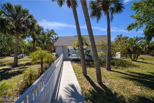 1051 Forrest Nelson BLVD D-104, Port Charlotte, FL 33952