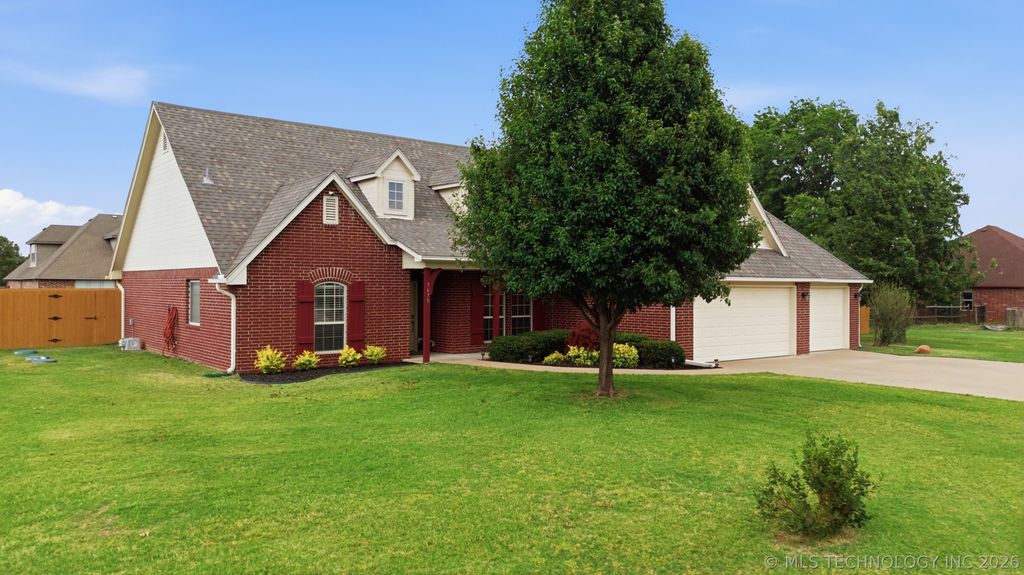 5675 E 144th Street North, Collinsville, OK 74021