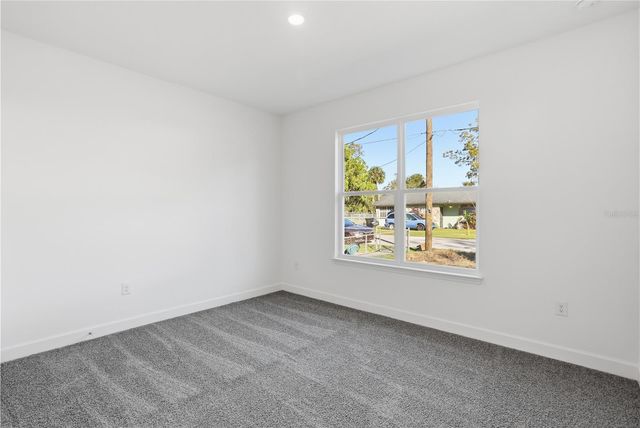 2006 S MAPLE AVENUE, Sanford, FL 32771