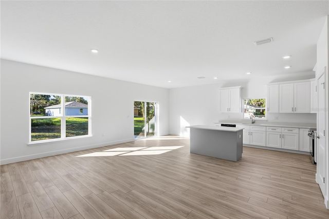 2006 S MAPLE AVENUE, Sanford, FL 32771