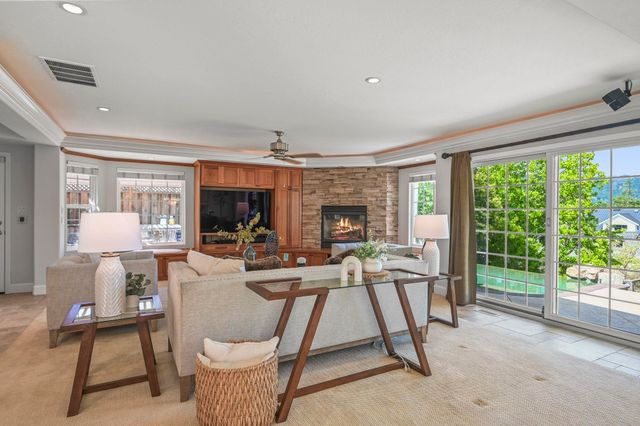 34 Willowview Ct, Danville, CA 94526