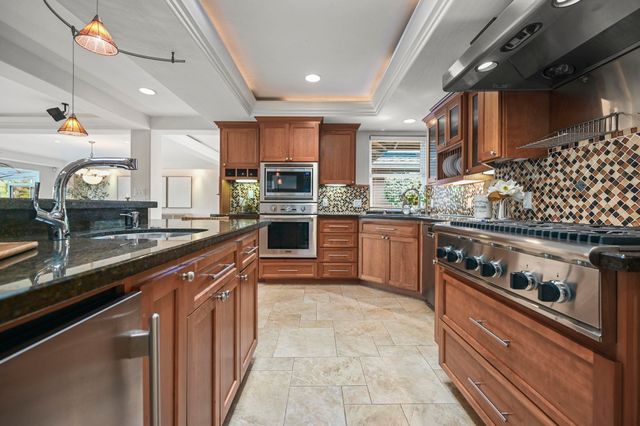 34 Willowview Ct, Danville, CA 94526