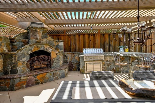 34 Willowview Ct, Danville, CA 94526