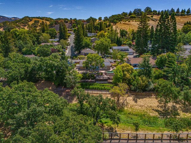 34 Willowview Ct, Danville, CA 94526