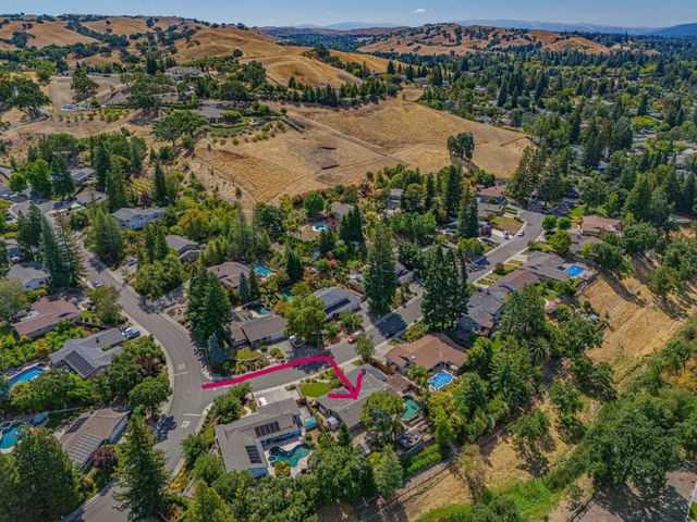 34 Willowview Ct, Danville, CA 94526