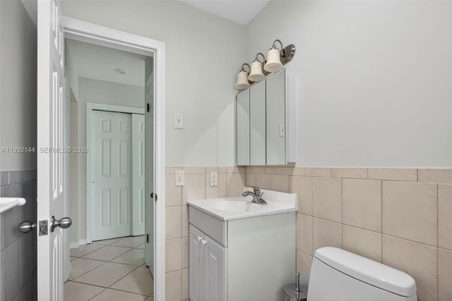 3900 NE 22nd Avenue, Lighthouse Point, FL 33064