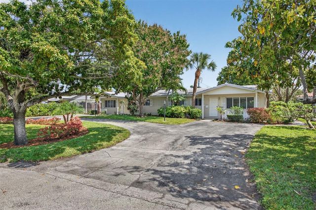 3900 NE 22nd Avenue, Lighthouse Point, FL 33064